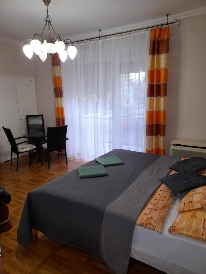Zöld Sziget Apartmanlakás Eger Exterior foto