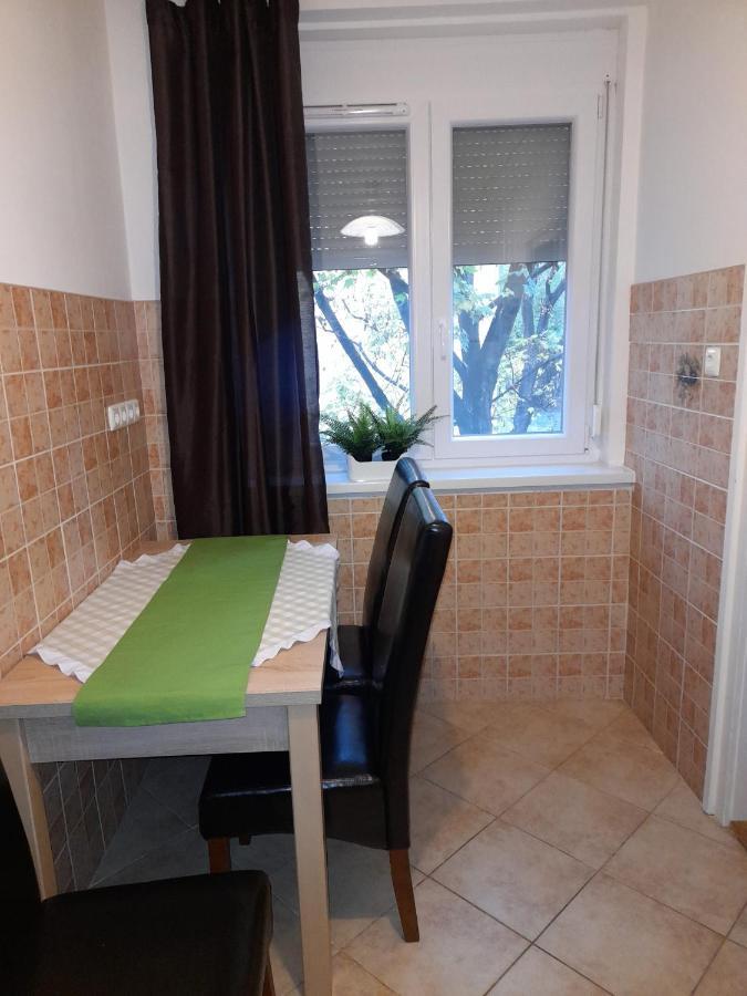 Zöld Sziget Apartmanlakás Eger Exterior foto