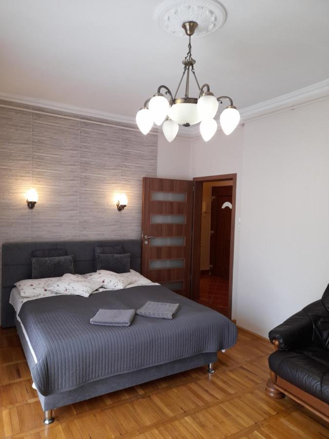 Zöld Sziget Apartmanlakás Eger Exterior foto